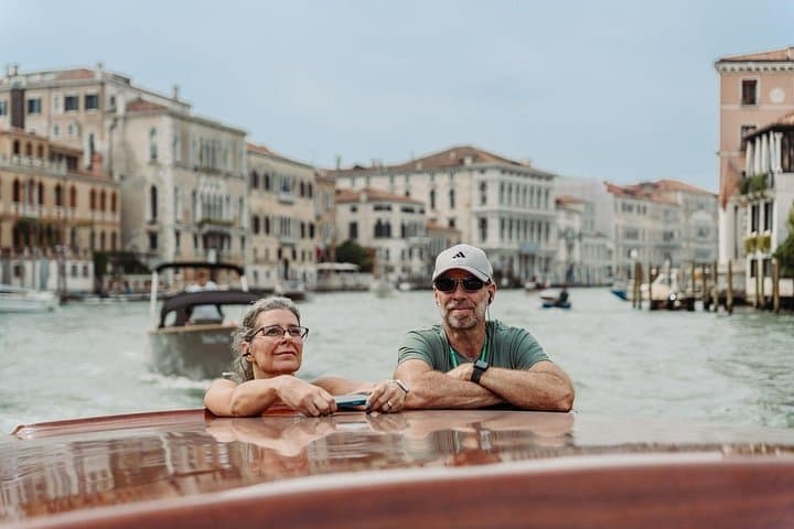 Bootstour durch den Canal Grande in Venedig mit lokalem Guide