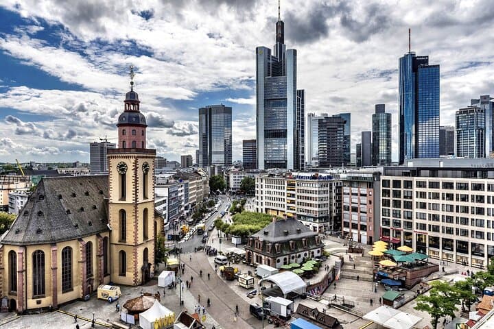 Frankfurt Privattransfer: Flughafen Stadt zu/von Hotel — Foto 3