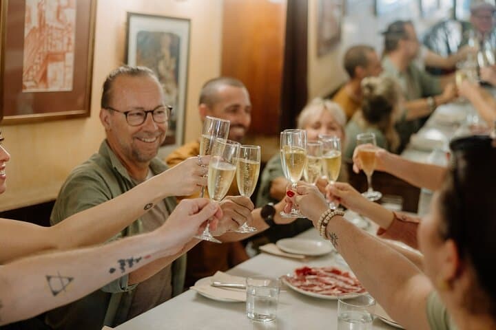 Tapas- und Weintour durch das Gotische Viertel von Barcelona — Foto 3