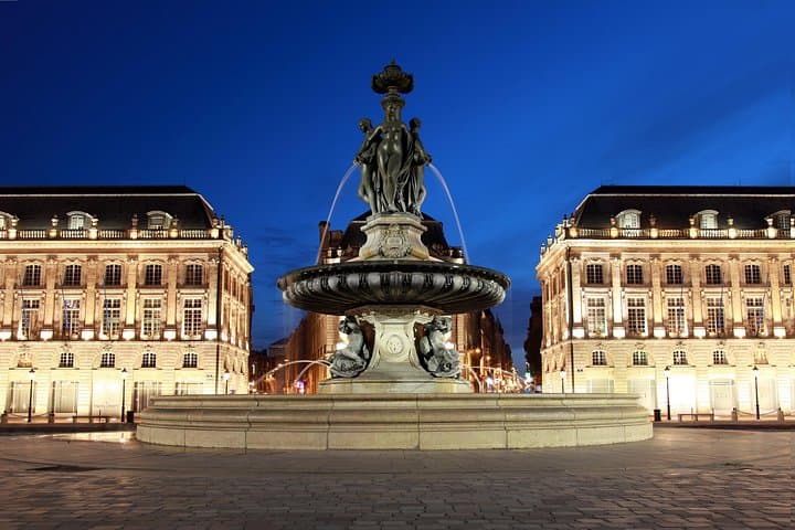 Bordeaux Night Tour: Private Evening Highlights Experience — photo 4
