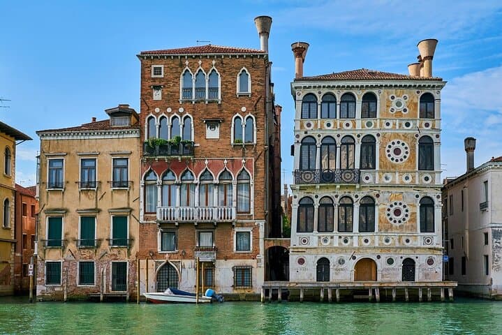 Paseo en góndola en grupo pequeño por Venecia con el Gran Canal y canales secundarios — foto 4