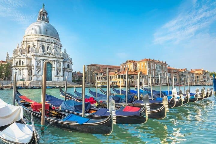 Paseo en góndola en grupo pequeño por Venecia con el Gran Canal y canales secundarios — foto 2