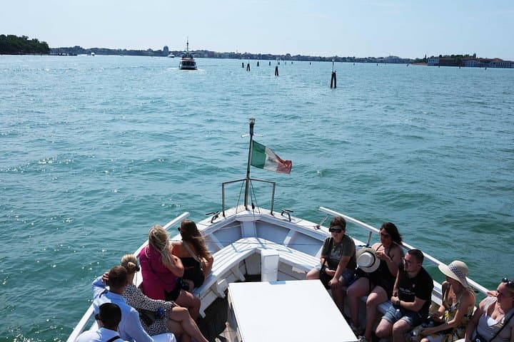 Croisière à Murano et Burano avec spécialités vénitiennes et vin — photo 5