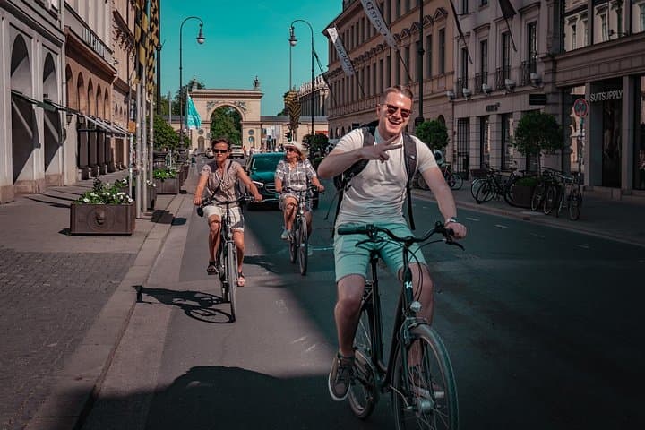 Visite guidée à vélo en petit groupe à Munich — photo 2