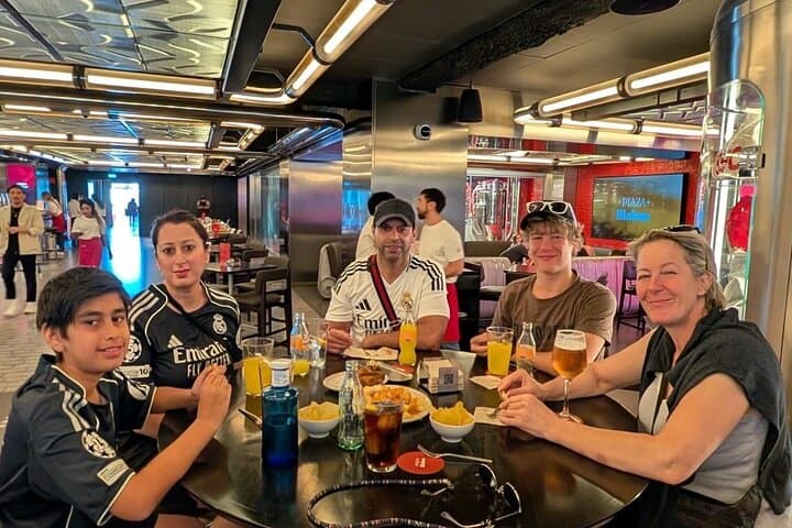 Tour dello Stadio del Real Madrid e Tapas — foto 2
