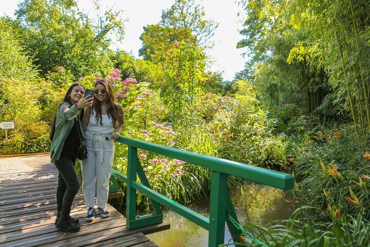 Visita al Palazzo di Versailles e alla Casa di Monet a Giverny con Pranzo — foto 2