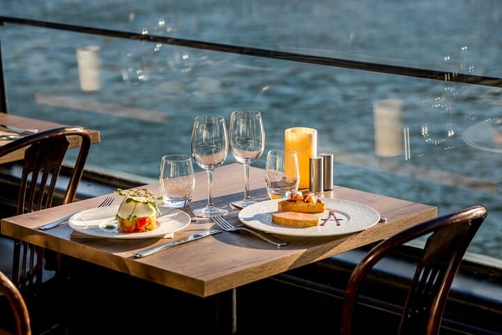 Crucero de Almuerzo por el Río Sena en París — foto 4
