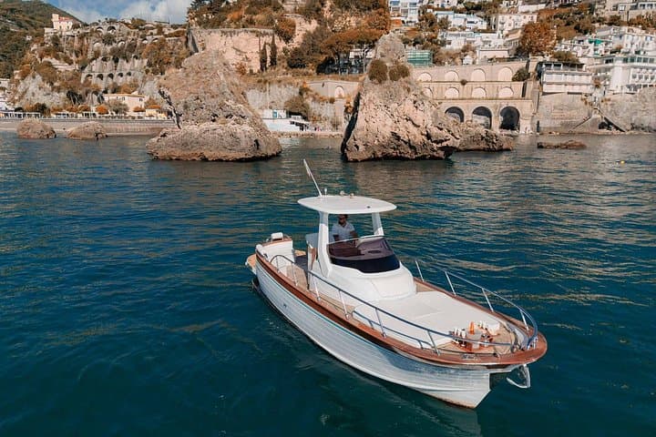 Bootstour an der Amalfiküste von Neapel oder Salerno — Foto 4