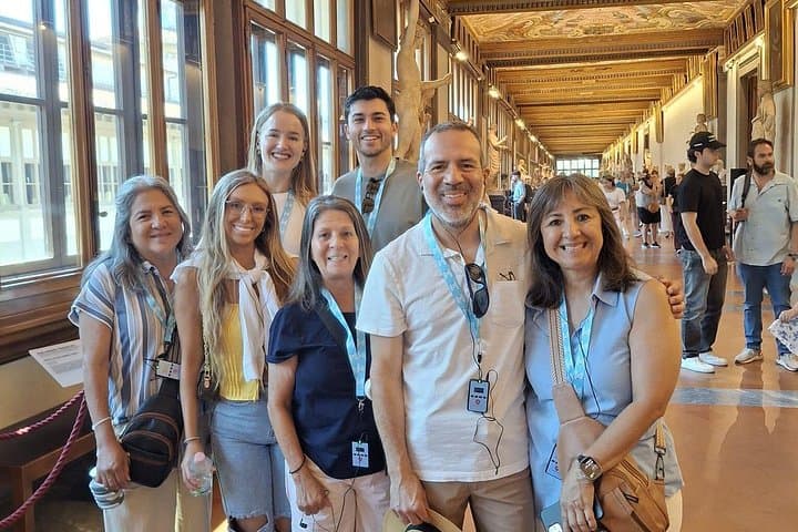 Tour di Gruppo Ridotto alla Galleria degli Uffizi con Guida
