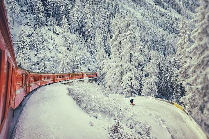 Bernina Express Zug und St. Moritz Tagesausflug von Mailand — Foto 4