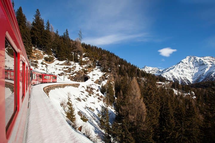 Bernina Express Zug und St. Moritz Tagesausflug von Mailand — Foto 5