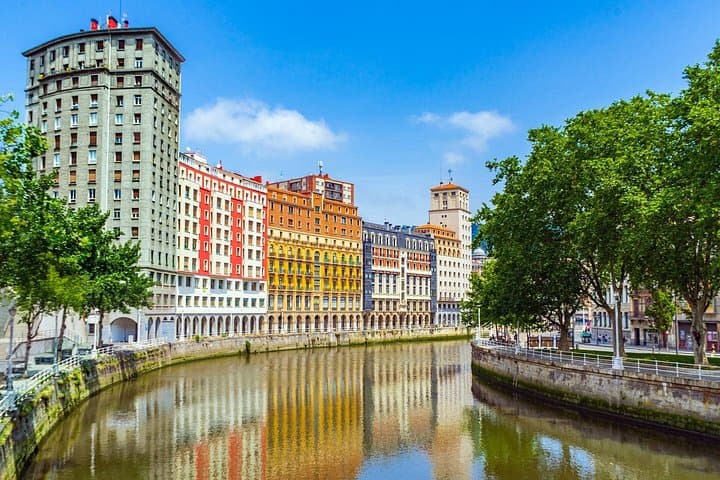 Hallo Bilbao: Private 2-Stunden Einführungstour zu Fuß — Foto 5