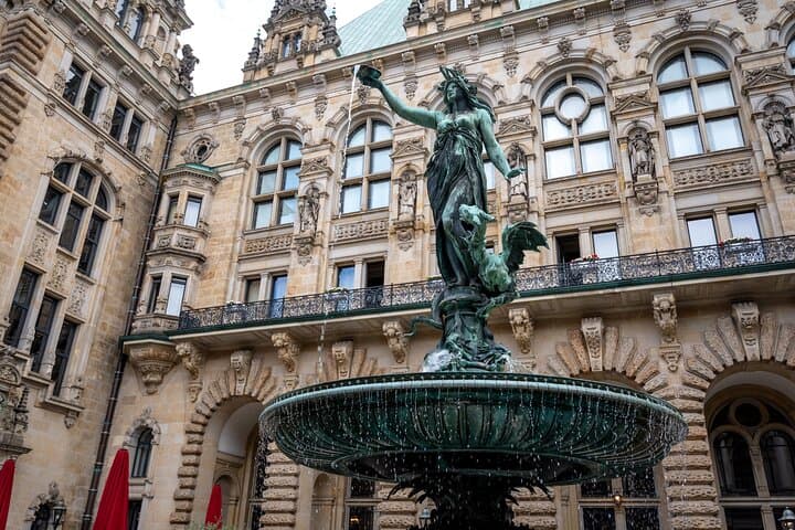 Visite historique du vieux Hambourg et tour à pied sur la Seconde Guerre mondiale — photo 4