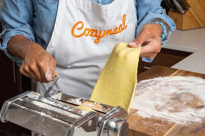 Frische Pasta kochen + Weinverkostung in Bologna — Foto 5