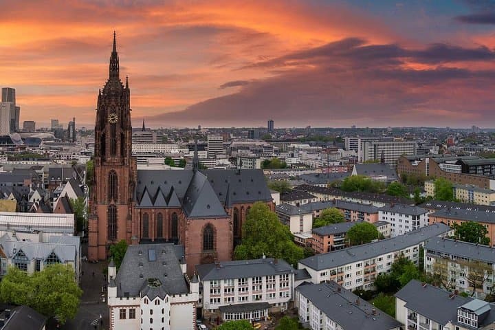 Frankfurt Flughafen Abholung und 1-stündige Stadtrundfahrt — Foto 3