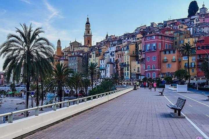 Tour en coche eléctrico por Menton, Mónaco y Saint Jean Cap Ferrat