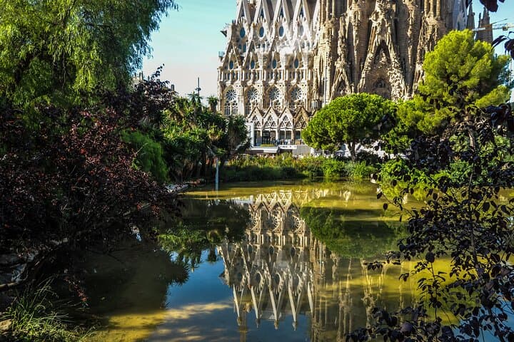 Sagrada Familia Fast Track Geführte Tour — Foto 5