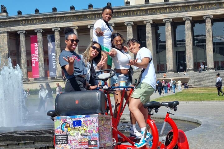 Tour della città in Beer Bike e Party Bike a Berlino — foto 4