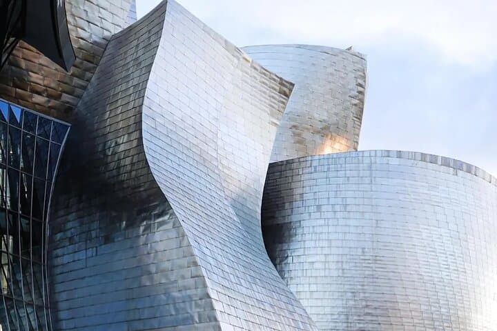 Tour Privato di Bilbao con Pranzo Deluxe
