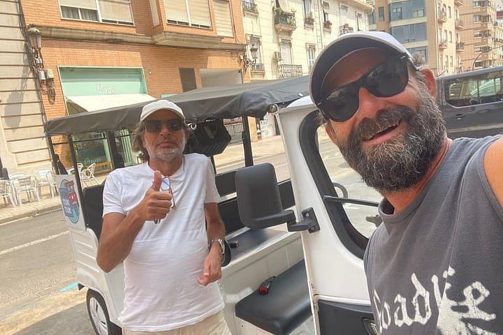 Private TukTuk Tour 2 Hours of Valencia — photo 5