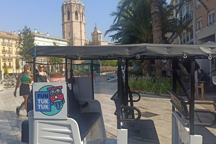 Private TukTuk Tour 2 Hours of Valencia — photo 4