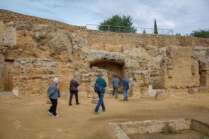 Geführte Tagestour nach Carmona und zur Nekropole von Sevilla — Foto 3