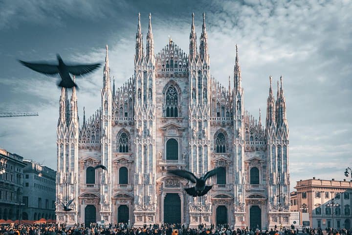 Esperienza Semi-Privata al Duomo: Tour Guidato e Terrazza con Ascensore
