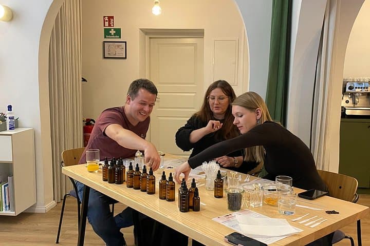 Interaktiver Parfüm-Workshop in München — Foto 3