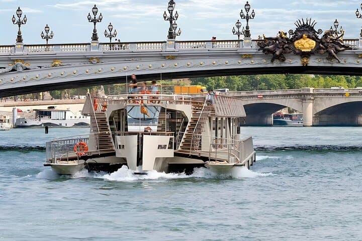Croisière touristique de 1 heure sur la Seine depuis la Tour Eiffel — photo 3