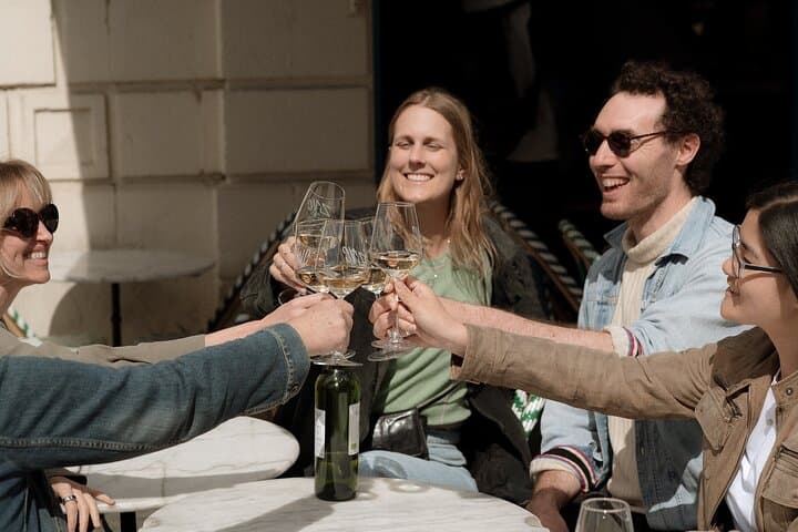 Vino di Bordeaux, Pasticceria e Pranzo in Bistro — foto 4