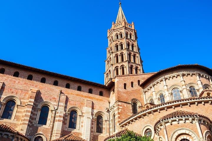 Juego de ruta cultural en el centro histórico de Toulouse — foto 4