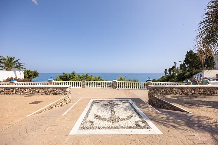 Nerja (Pueblo) + Frigiliana & El Acebuchal - Semi-Privato — foto 3