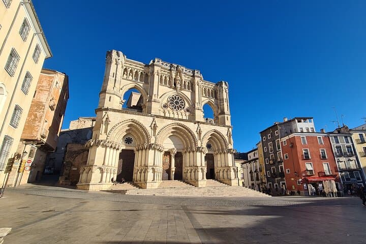 Tour di un giorno a Cuenca e nella Città Incantata da Madrid