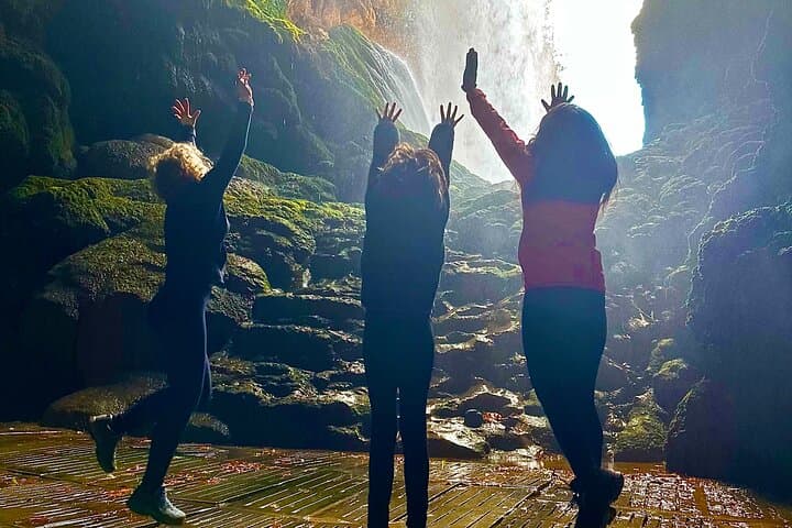 Excursión de un día al Monasterio de Piedra y el Reino de Aragón desde Madrid