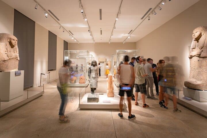 Turín: Tour del Museo Egipcio y Aperitivo en un Café Icónico — foto 4
