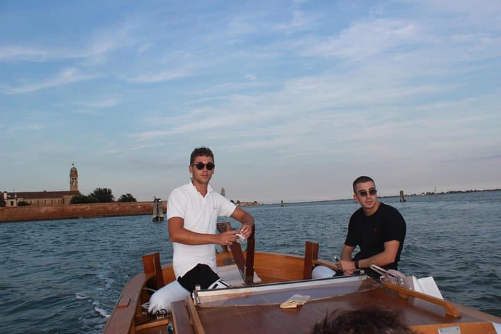 Entdecken Sie Murano, Burano und Torcello in einem semi-privaten Bragozzo — Foto 3