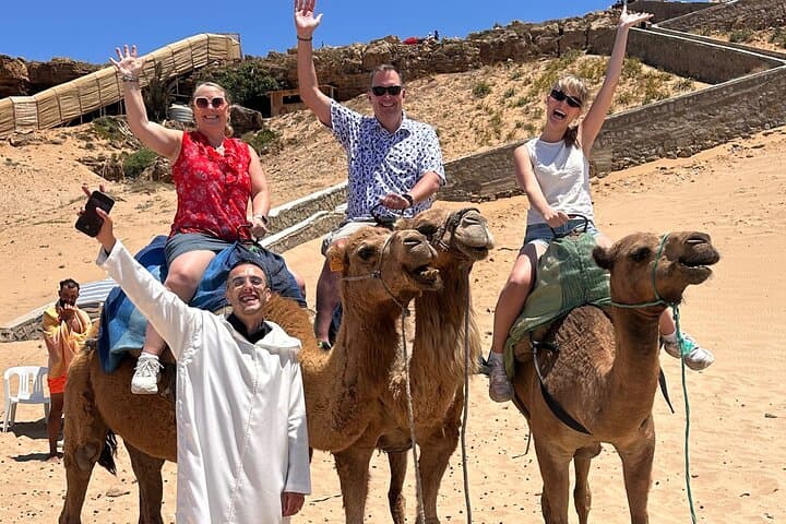 Excursión privada de un día a Tánger desde Tarifa o Málaga con paseo en camello