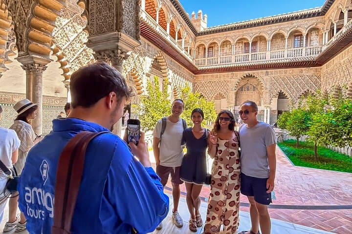 Geführte Tour durch Sevilla: Alcázar, Kathedrale & Giralda auf Englisch — Foto 2