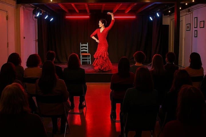 Flamenco per un Giorno: Tour, Laboratorio e Degustazione a Siviglia — foto 4