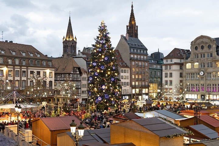 Tour Privado a Pie de los Mercados de Navidad de Estrasburgo — foto 3