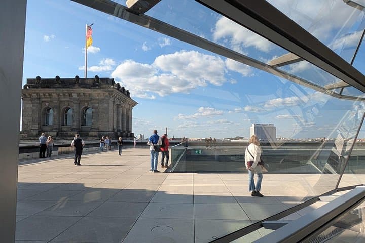 Tour Espresso del Distretto Governativo con Visita al Reichstag e alla Cupola — foto 5