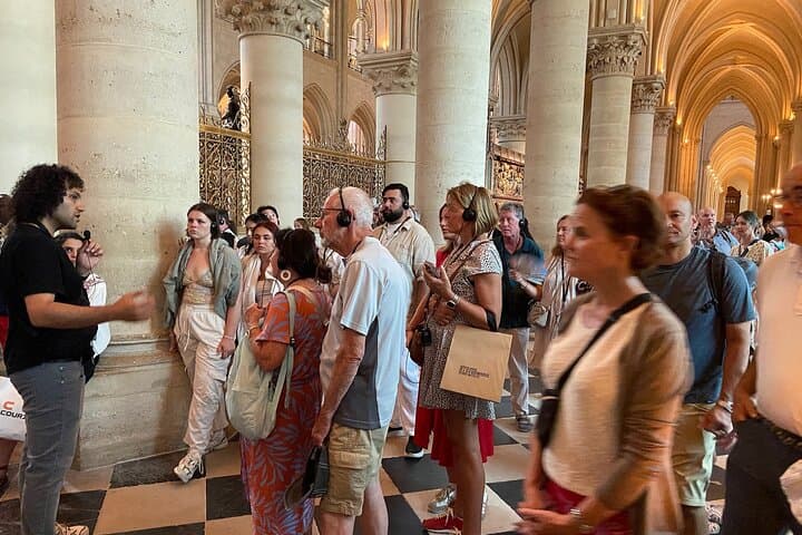 Innenbesichtigung der Kathedrale Notre-Dame mit festgelegtem Gruppen-Zugang — Foto 2