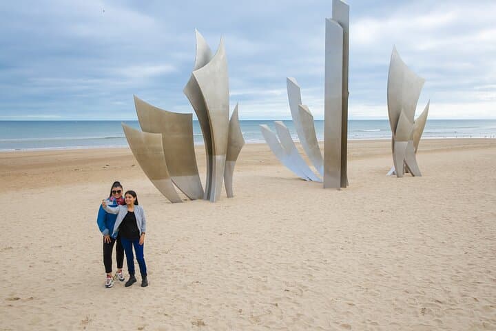 Excursión de un día a las playas del Día D en Normandía y el Cementerio Americano desde París — foto 3
