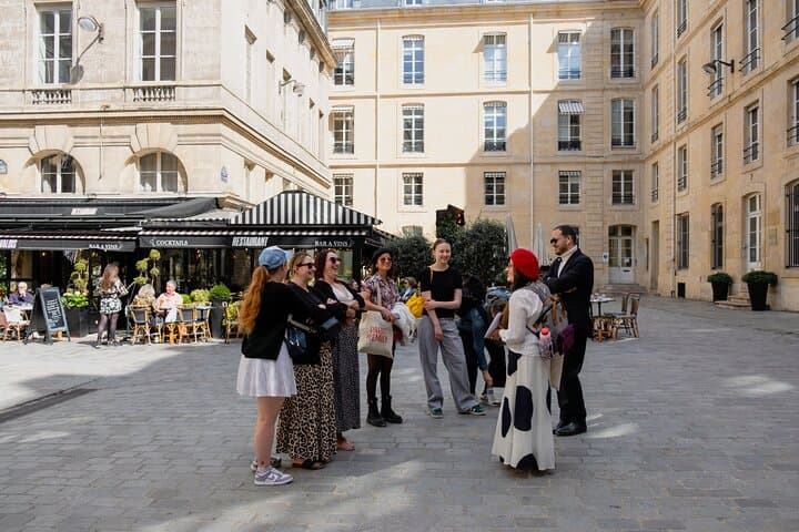 Tour a piedi delle location di Emily in Paris — foto 4
