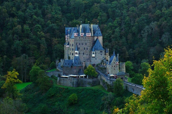 Eltz Castle, Cochem und Moseltal Privatführung ab Frankfurt — Foto 1