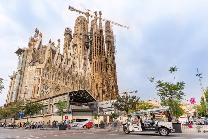 Tour en Eco Tuk Tuk por Barcelona — foto 5