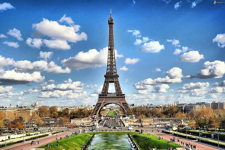 Torre Eiffel Tutti i Piani in Ascensore con Guida Privata — foto 2