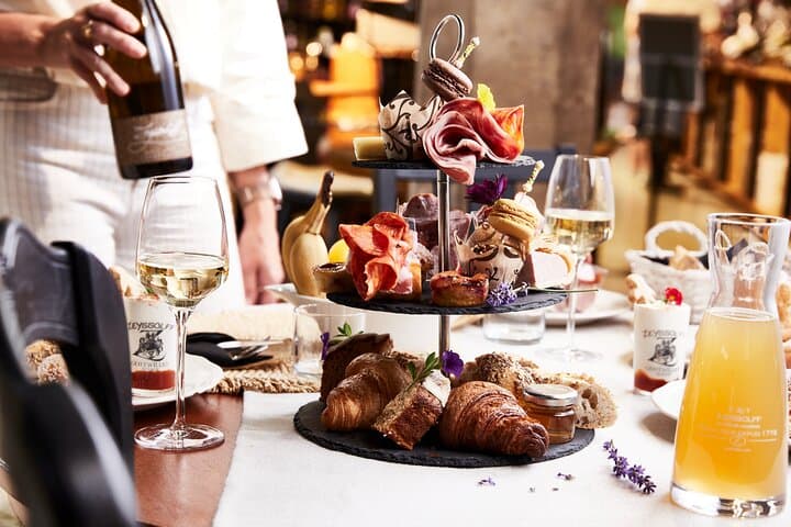 Tour della cantina immersivo - degustazione e brunch alsaziano