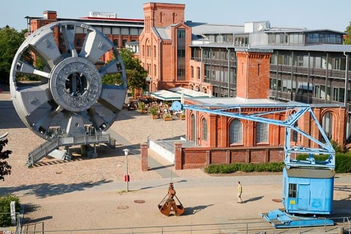 Hamburg All-In Pass: Michel, Crociere, Reeperbahn e Trasporti — foto 3