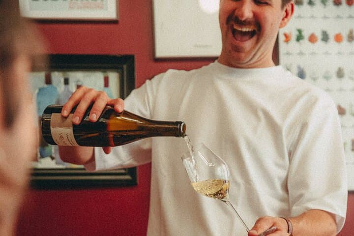 Dégustation de vins, champagnes et fromages à Paris PORTE SECRÈTE DU VIN — photo 1